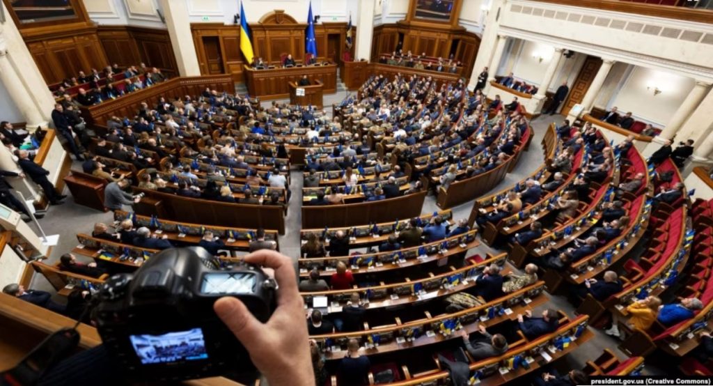 У Раді пропонують відмовитися від заочної форми навчання у наступному році