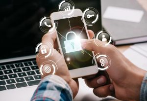 Як зрозуміти, що ваш телефон прослуховують: ознаки та методи захисту