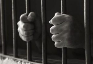 Утримував жінку в квартирі та ґвалтував цілий день – майже 6 років за ґратами проведе насильник