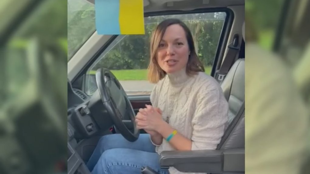 “Вона зробила все, щоб захистити свій Бахмут”: відбулось прощання з волонтеркою з Великої Британії, яка загинула на Донеччині