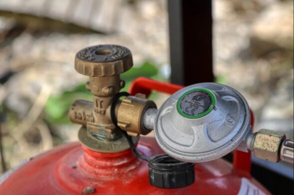 Відтепер у Святогірську можна заправитись газом: графік, ціни