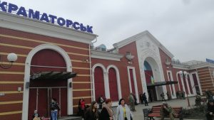 Укрзалізниця змінює графік руху приміських поїздів між Донеччиною та Харківщиною та додає новий зі Слов’янська