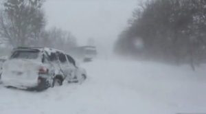 Потужний циклон залишив Україну. Коли знову очікувати сніг