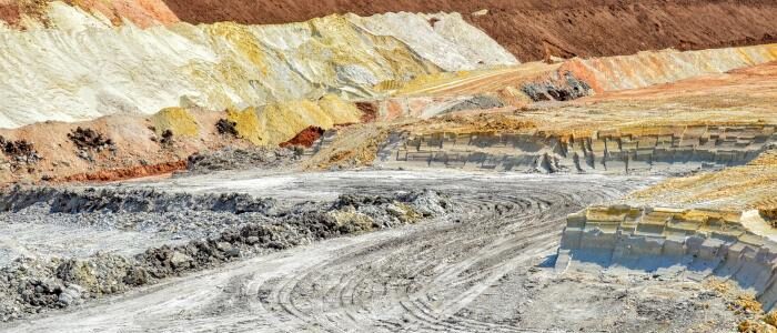 Акціонери “Глини Донбасу” оберуть аудиторську компанію для перевірки фінзвітності за 2023 рік