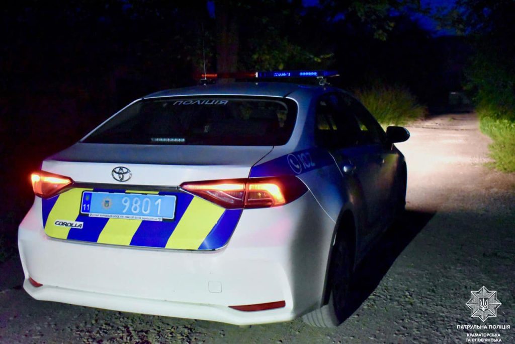 Патрульна поліція нагадує, що на Донеччині комендантська година починається о 21-ій, а завершується о п’ятій ранку