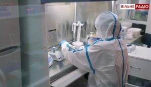 На Донеччині реєструють нових хворих з коронавірусом: скільки їх та у яких громадах найбільше