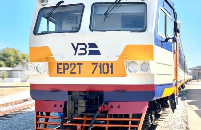 Приміський залізничний транспорт Донеччини попри всі труднощі продовжує героїчно виконувати свої функції