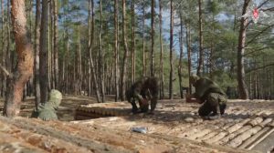 Загарбники нібито будують польові храм та мечеть біля лінії зіткнення на Лиманському напрямку (ФОТО)