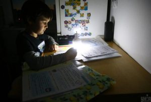 У Міненерго пояснили, за яких умов українцям почнуть відключати світло