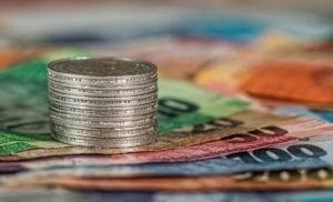 Виплати для ВПО продовжать? Деталі від Мінреінтеграції