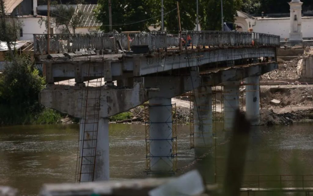 у Святогірській громаді хочуть відремонтувати зруйнований міст за майже 87 млн грн: що саме планують робити
