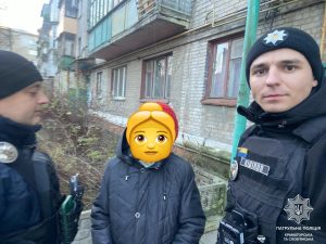 Патрульні у Слов’янську допомогли старенькій жінці