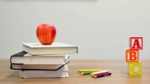 Зимові канікули в Україні: коли та скільки відпочиватимуть школярі