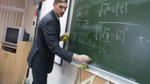 Посилення мобілізації торкнеться освітян: що робити тим, хто працює не на повну ставку