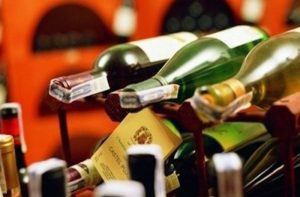 Донецький обласний бюджет втратив десятки мільйонів гривень через заборону на продаж алкоголю в регіоні