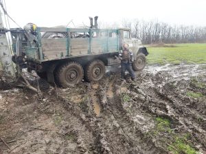 У Донецькій області внаслідок негоди 63 населені пункти все ще без електропостачання