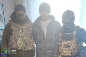 СБУ в Донецкой области задержала российского информатора, планировавшего взорвать себя в случае “провала”