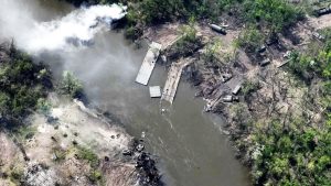 Розмінувати чи залишити? Як Сіверський Донець очищуватимуть від залишків мін та військової техніки