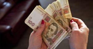 Безробітні українці отримуватимуть 7100 гривень на місяць у 2024 році
