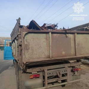 Патрульні у Краматорську виявили водія, який перевозив метал без документів