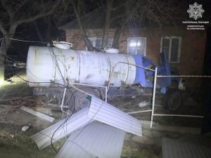 ДТП у Слов’янську: авто ЗИЛ врізався в паркан будинку