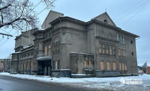 Будинок культури у Слов’янську: покинутий, але досі величний (фото)