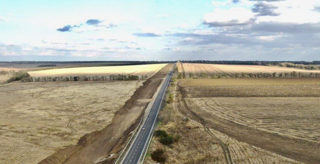 РФ почала будівництво ділянки нової залізниці з Маріуполя до Криму