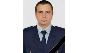 У Слов’янську попрощалися з рятувальником ДСНС який загинув від обстрілу дронами під час гасіння пожежі
