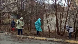 Армія відновлення Словянська: Громадяни на суспільно корисних роботах роблять місто чистішим та кращим