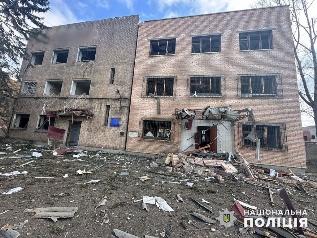 Російські війська за добу поранили 9 жителів Донеччині та завдали понад 100 руйнувань