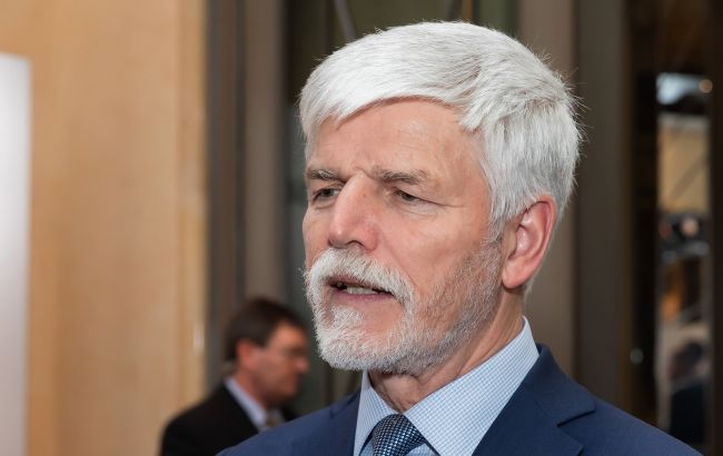 Президент Чехії озвучив терміни передачі 800 тисяч снарядів для України