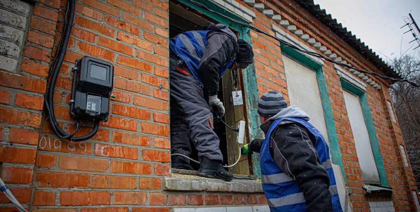 «Майстерня на колесах» підтримує українців із ремонтом будинків на Харківщині. У планах – Донецька область