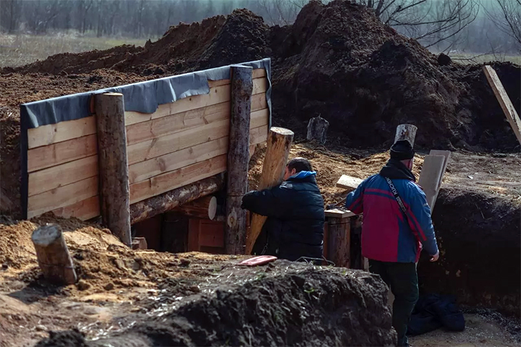 Для підготовки рубіжів оборони в Краматорський район потрібні люди