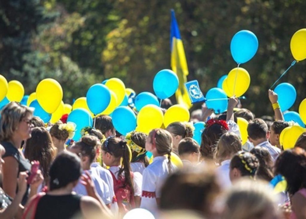 Майже 30% українців очікують, що 2024 рік стане більш мирним, ніж попередній