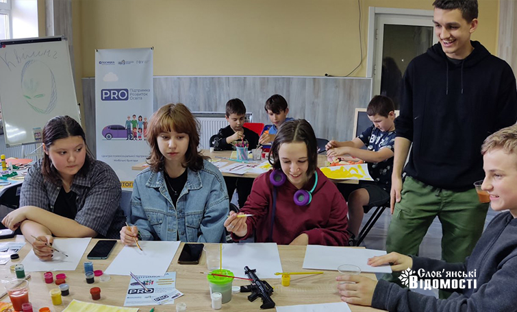У Святогірську та Хрестищах провели психологічні майстер-класи з малювання