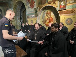 Краматорськ: рятувальники готують храми до Великодня