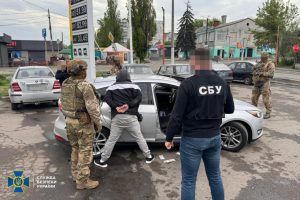 СБУ затримала на Донеччині рекетирів, які «вибивали» гроші у людей