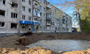 В Слов’янськ знову обстріляли. “Прилетіло” в центр міста