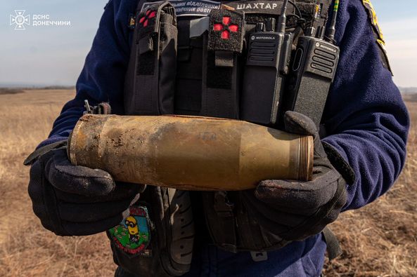 На Донеччині піротехніки ДСНС вилучили 77 одиниць вибухонебезпечних предметів
