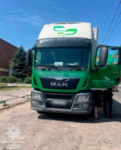 Патрульні виявили автомобілі, які перебувають в розшуку ДВС