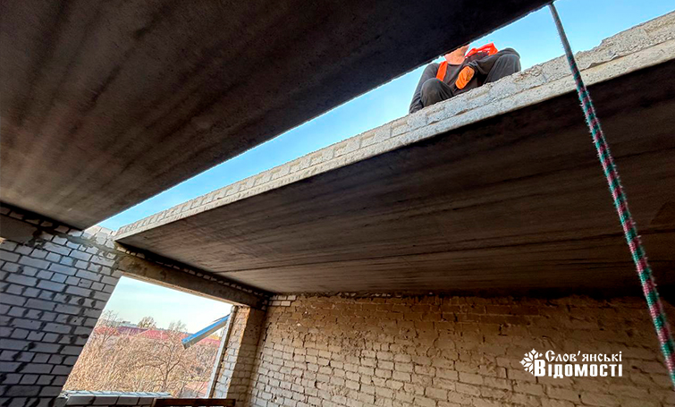 photo 5217612514580354443 y