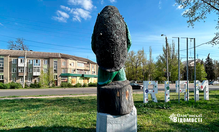 photo 5253795646954133941 y