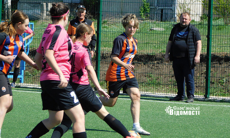 photo 5276050337825938005 y