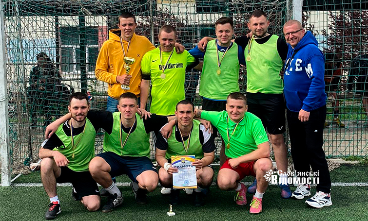 photo 5276050337825938371 y