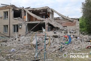 За останню дому росіяни били по Донеччині КАБами та Смерчами. Загинуло 2 людини