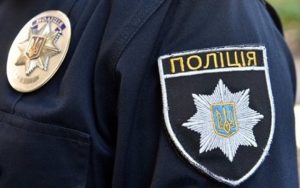Патрульні склали протоколи на нетверезого чоловіка, який намагався втекти від них. Видео
