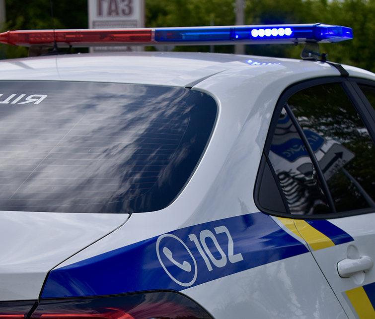 В Краматорском районе произошло ДТП. Водителя пришлось доставать с помощью специального инструмента