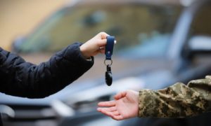 Проєкт “Драйвери”: Допомога ветеранам з інвалідністю повернутися за кермо