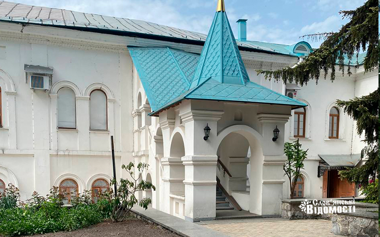 photo 5310233737721665676 y