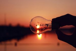 У неділю графіки відключень світла діятимуть дві години